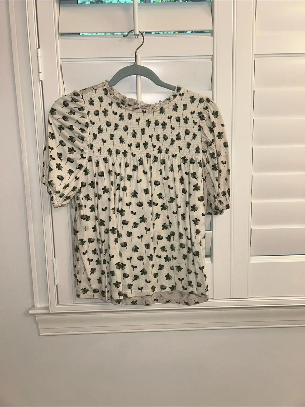 Floral Smocked Puff-Sleeve Top - Cream with Green Print